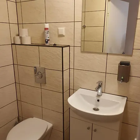 Mahtra אכסניה *